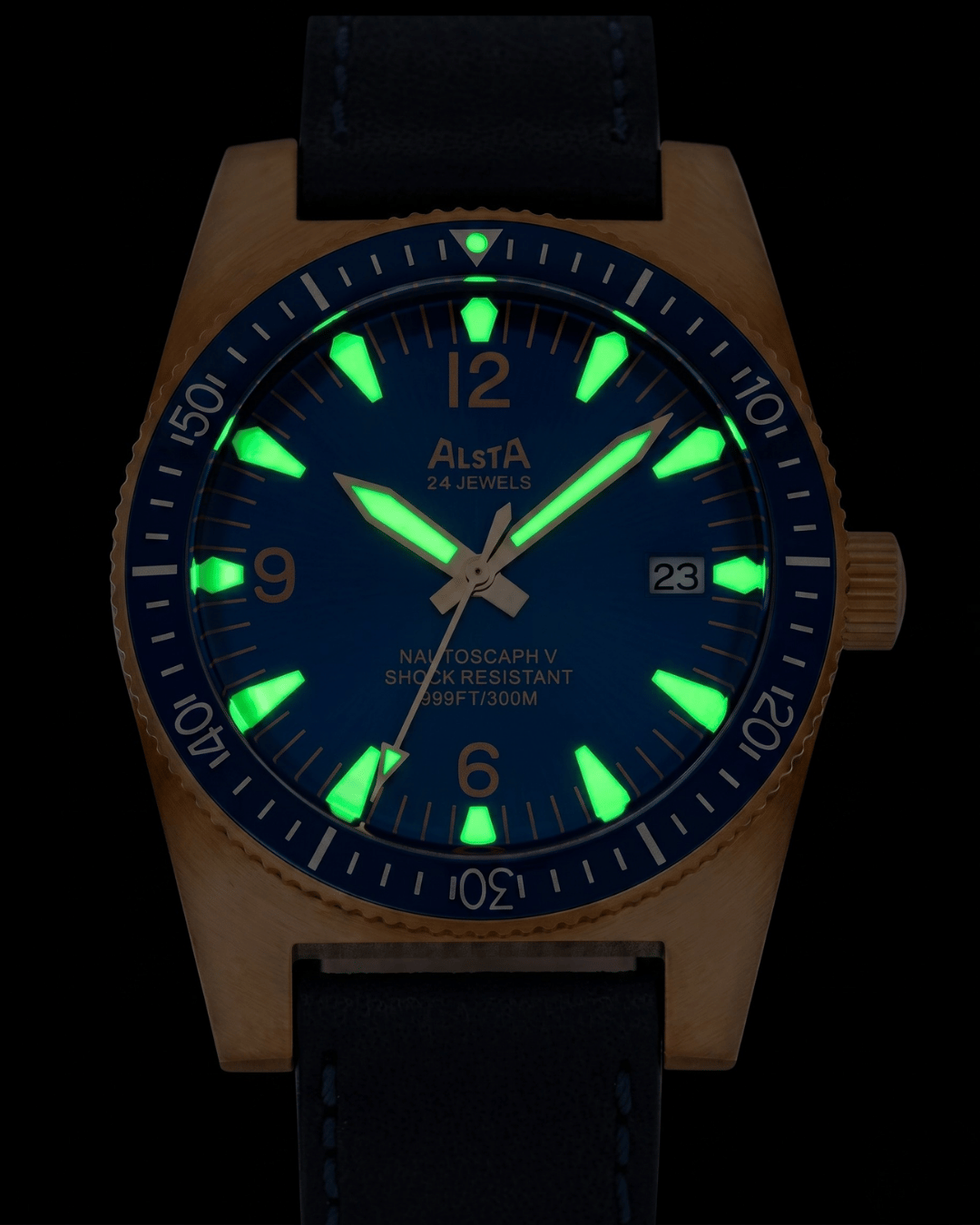 Alsta watches Nautoscaph V Super-LumiNova dial glowing in the dark. Premium automatic watch men.